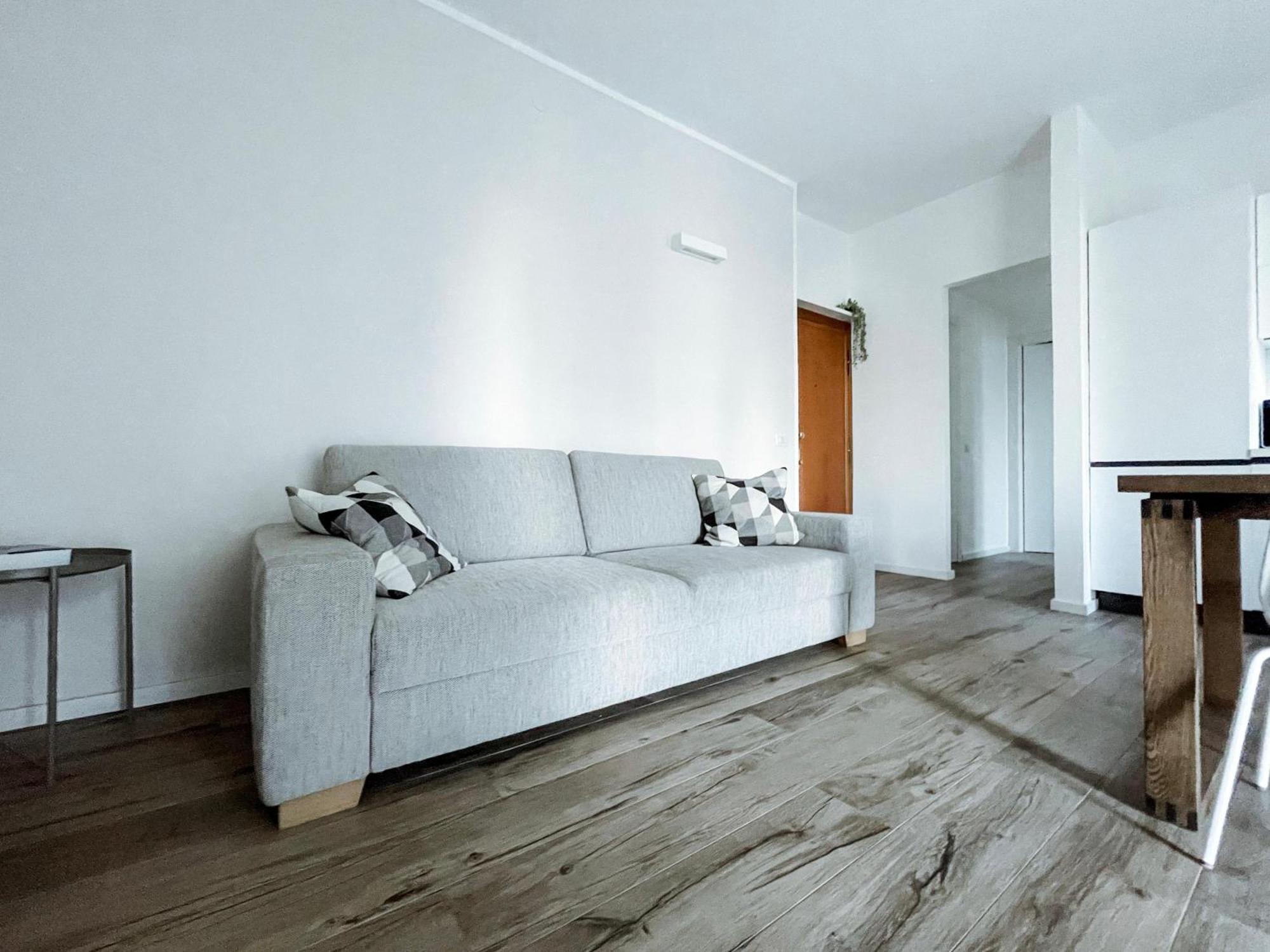 & Sky Escape - 5 Mins Center, Apartment *