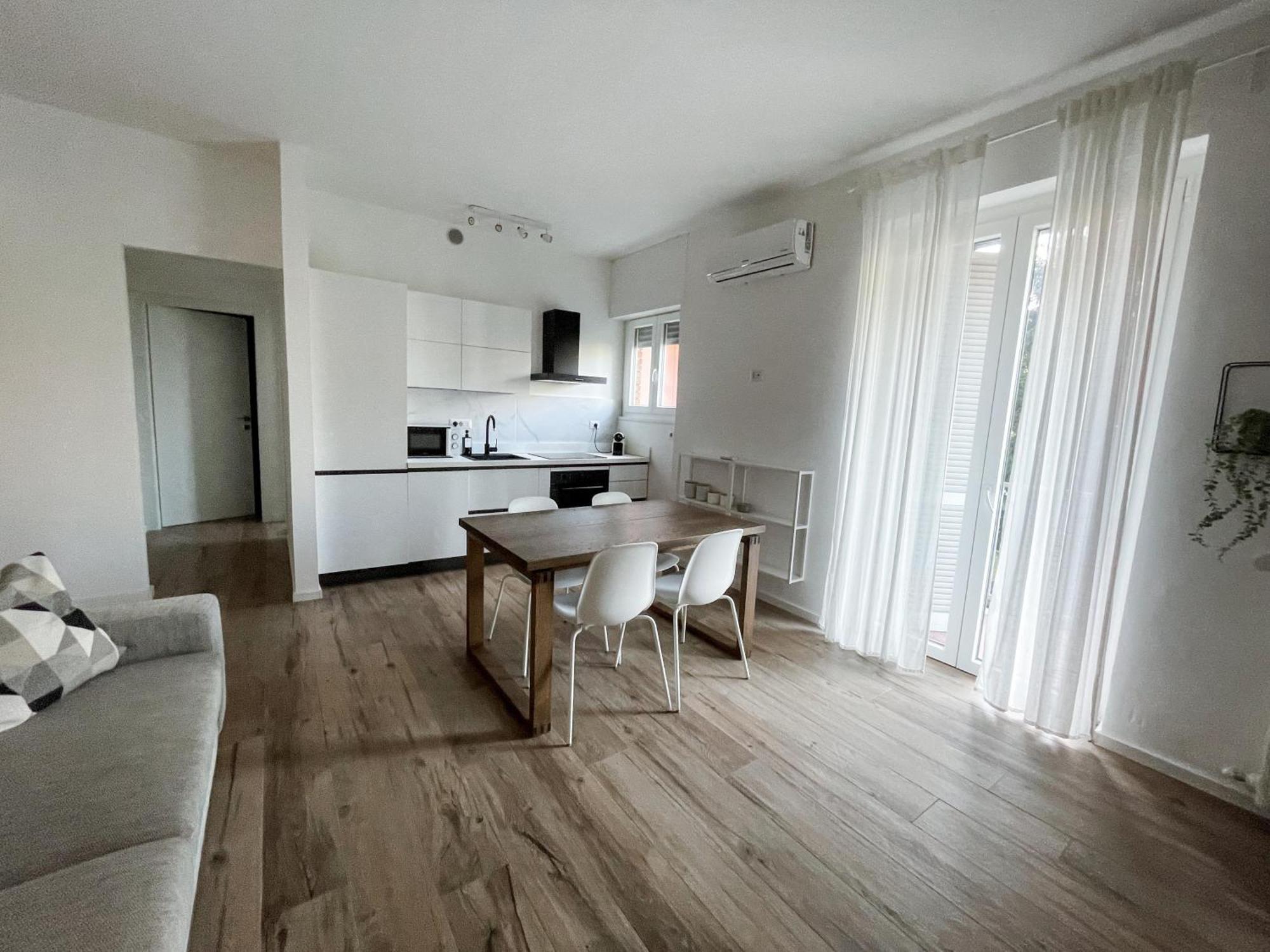 & Sky Escape - 5 Mins Center, Apartment Milan