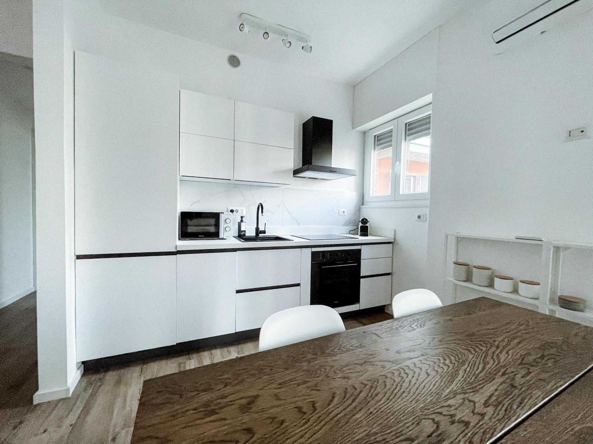 & Sky Escape - 5 Mins Center, Apartment Milan