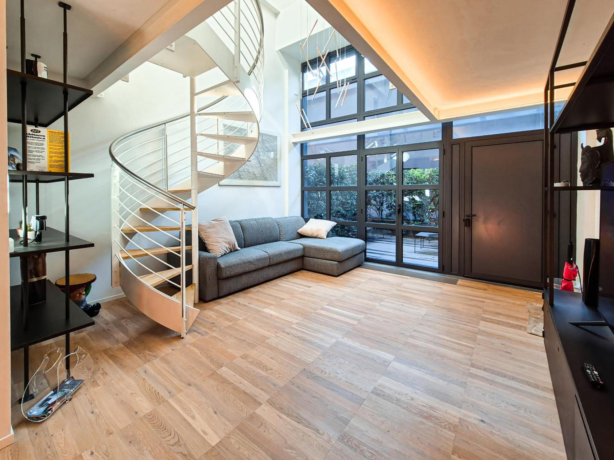 Modern Loft, Design & Comfort Apartment
