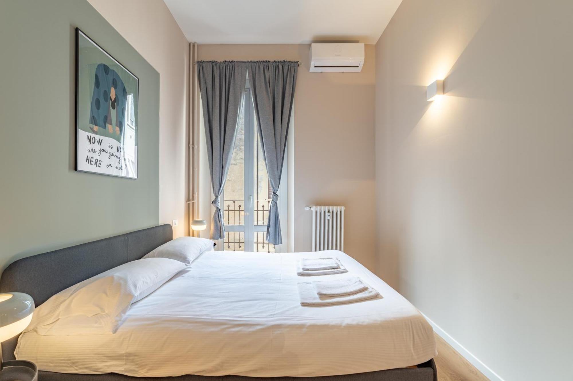 Apartment 5' From Station, Elegance And Class