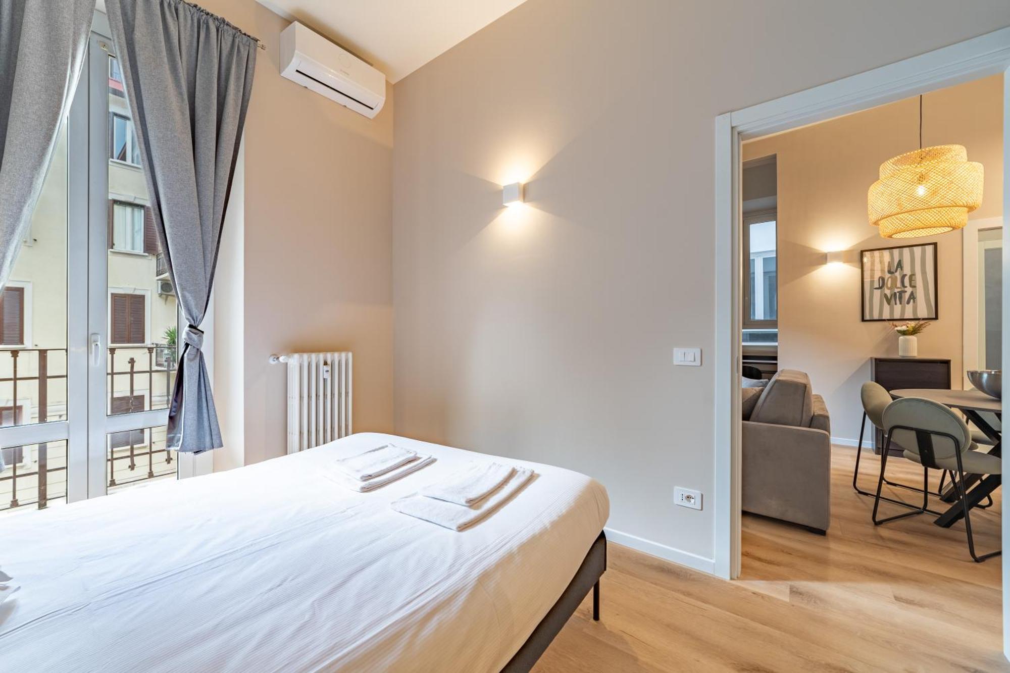 5' From Station, Elegance And Class Apartment Milan