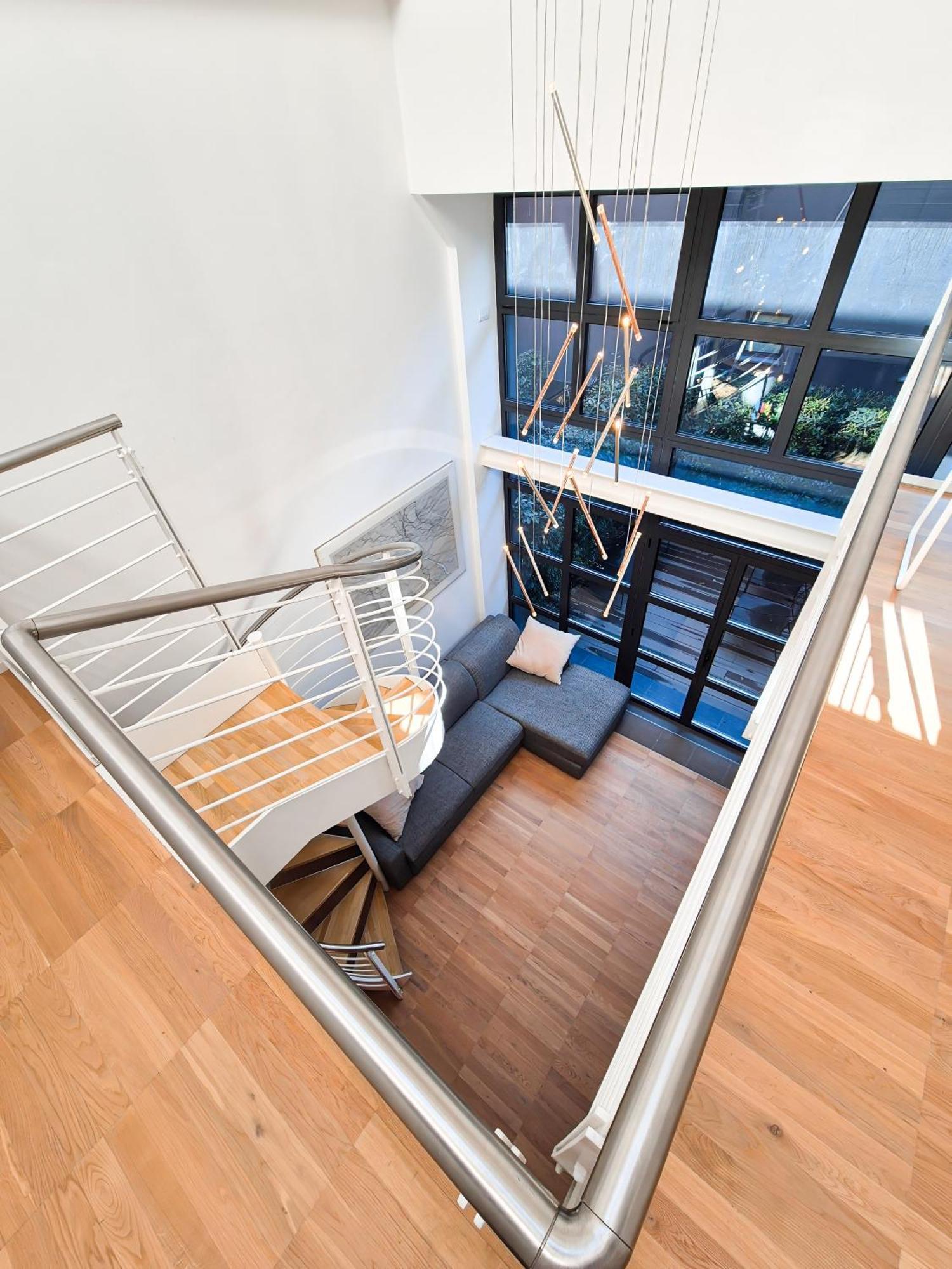 Apartment Modern Loft, Design & Comfort *