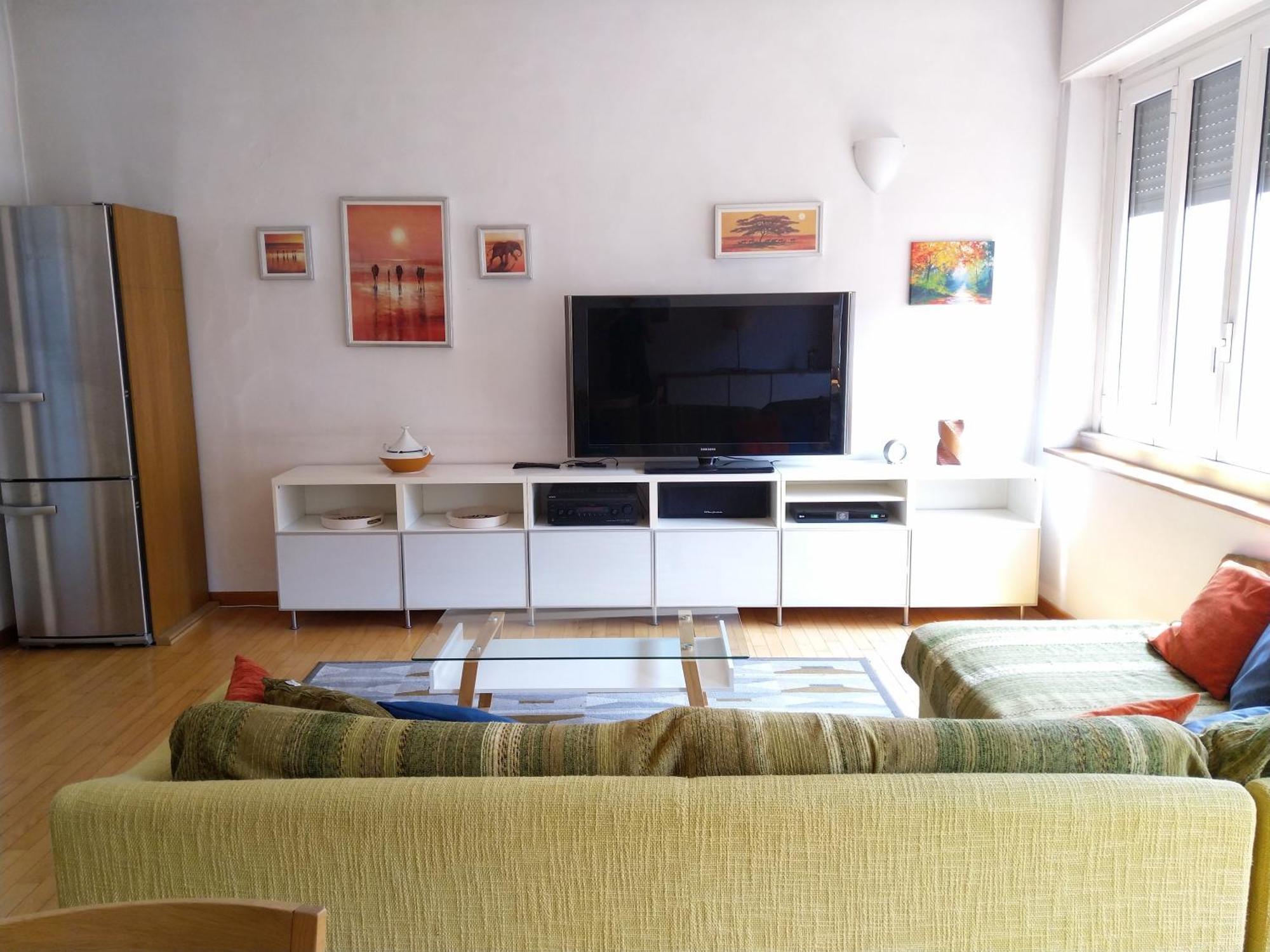 Beautiful And Spacious Two-room Apartamento