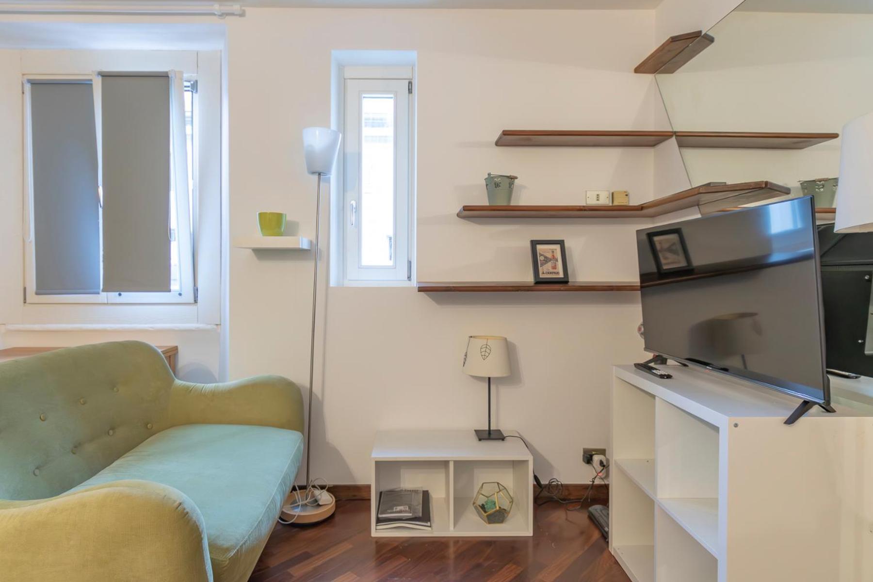 Apartment Xenia - Lovely In Corso Genova 10 Min From Duomo *