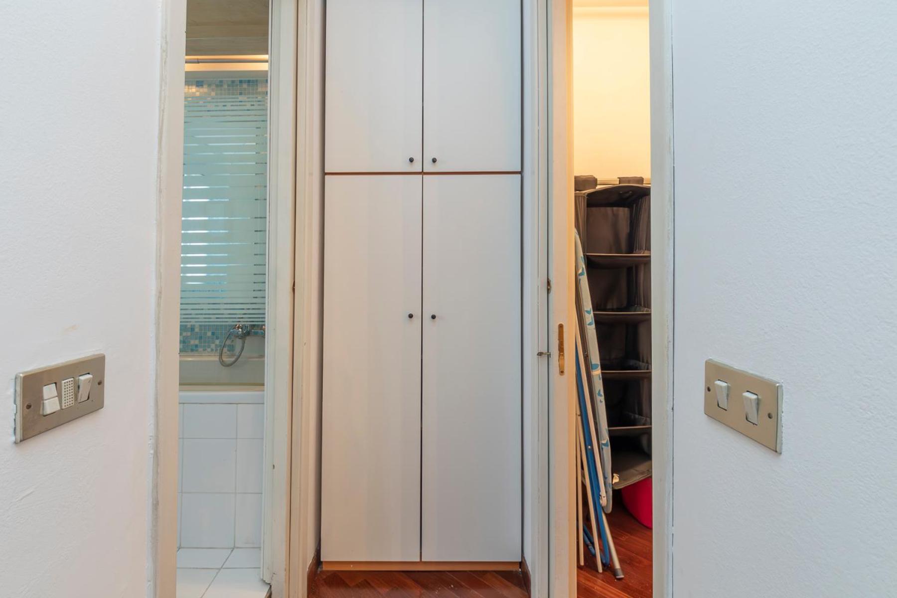Apartment Xenia - Lovely In Corso Genova 10 Min From Duomo
