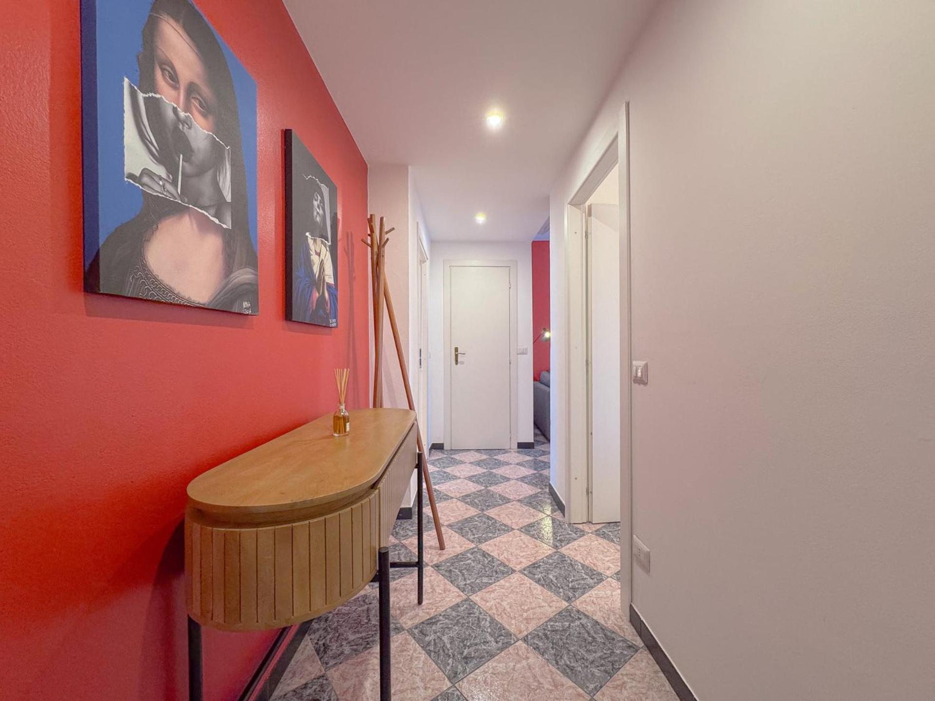 Apartment Spacious With Romantic Balcony And 2 Bathrooms Milan