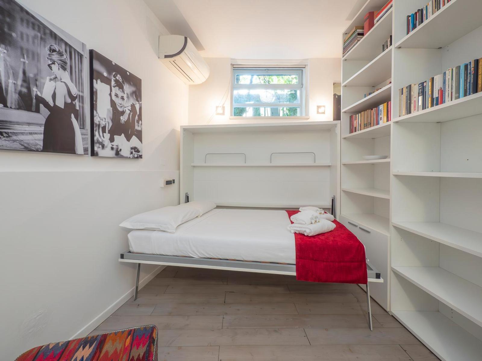 Xenia - Renovated Two-room Near Pta Venezia Appartamento *