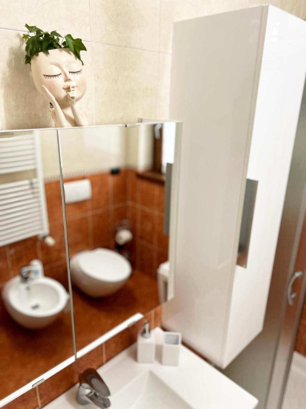 Apartment Laura S Garden - Romantic Place And Private Parking *