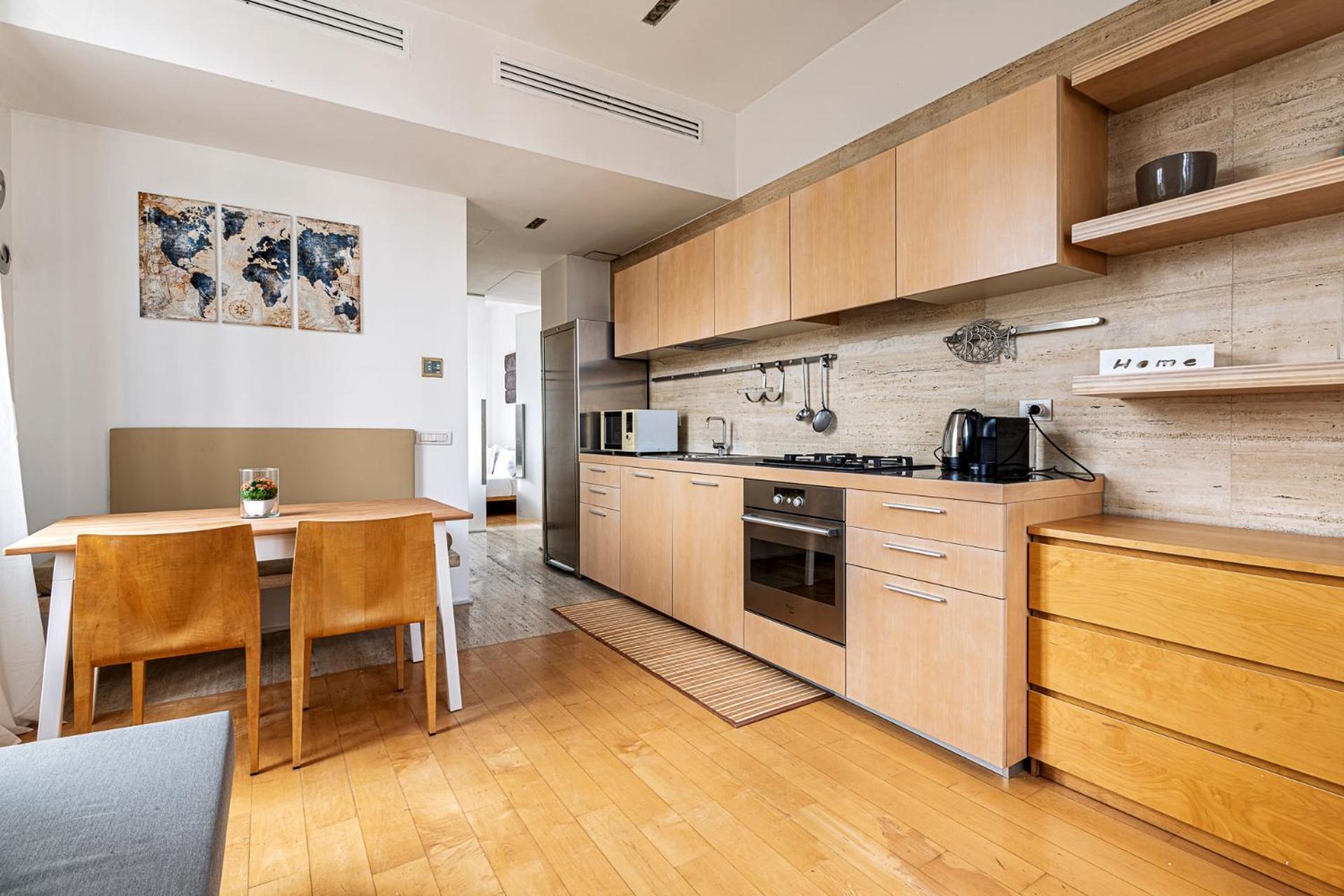 One Bedroom In Brera Apartment *