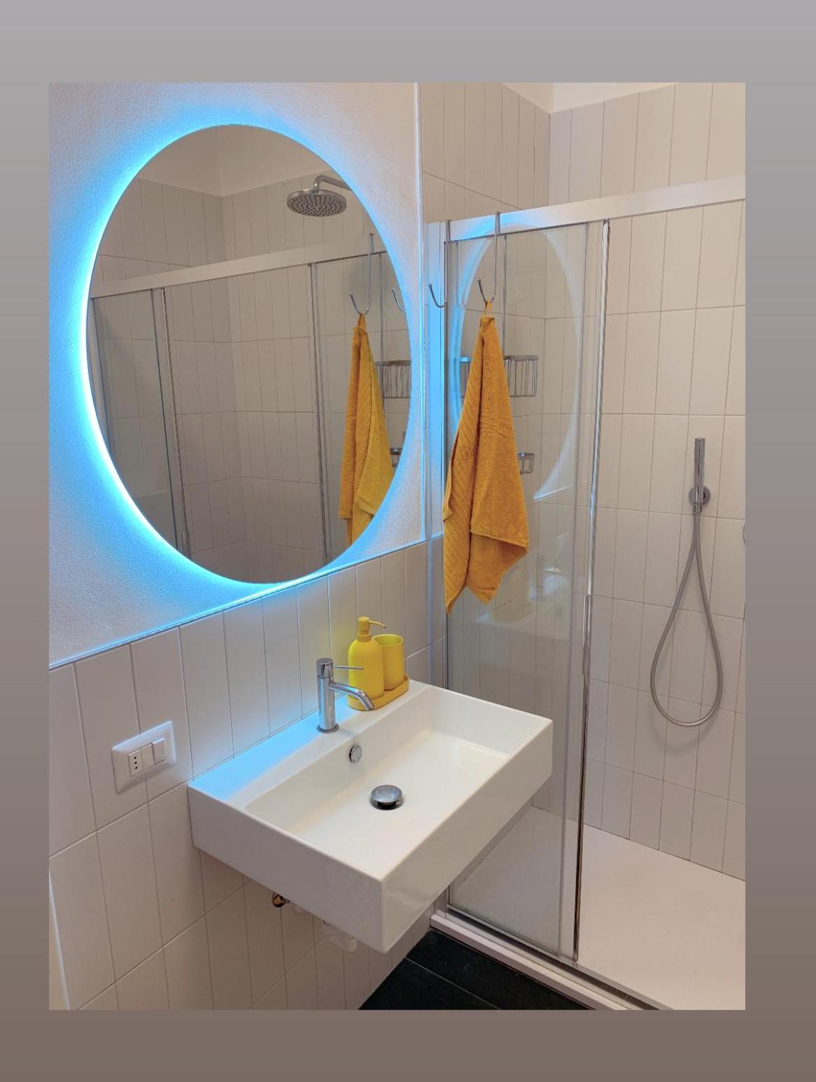 Giallo Apartment Milan