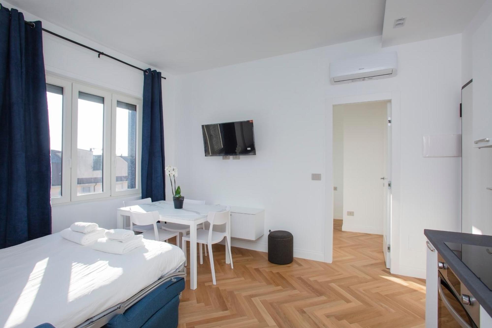 Apartment Fontana18 - Duomo View *