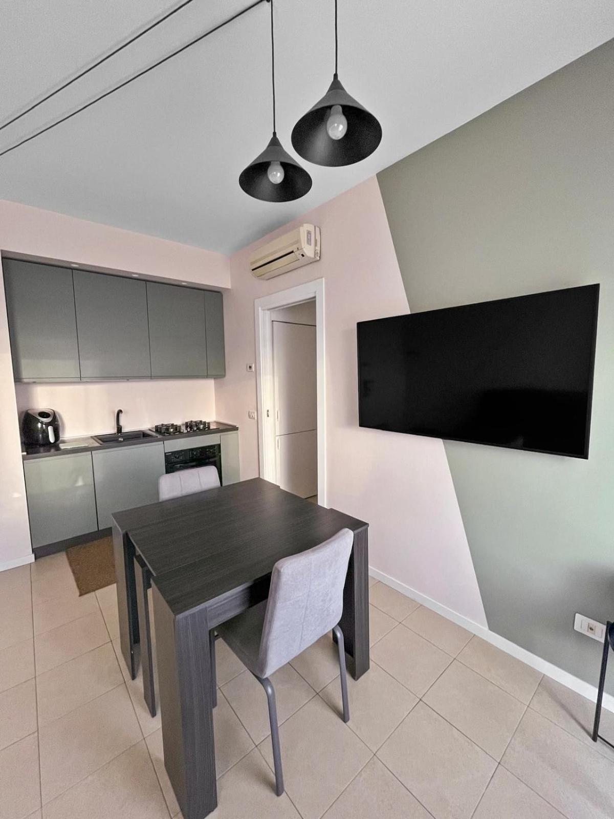 Apartment Business & Relax