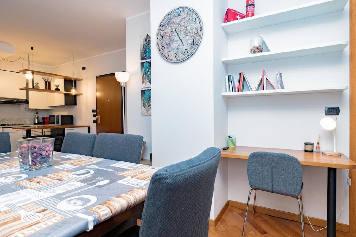 Cozy And Lovely - Center Apartment