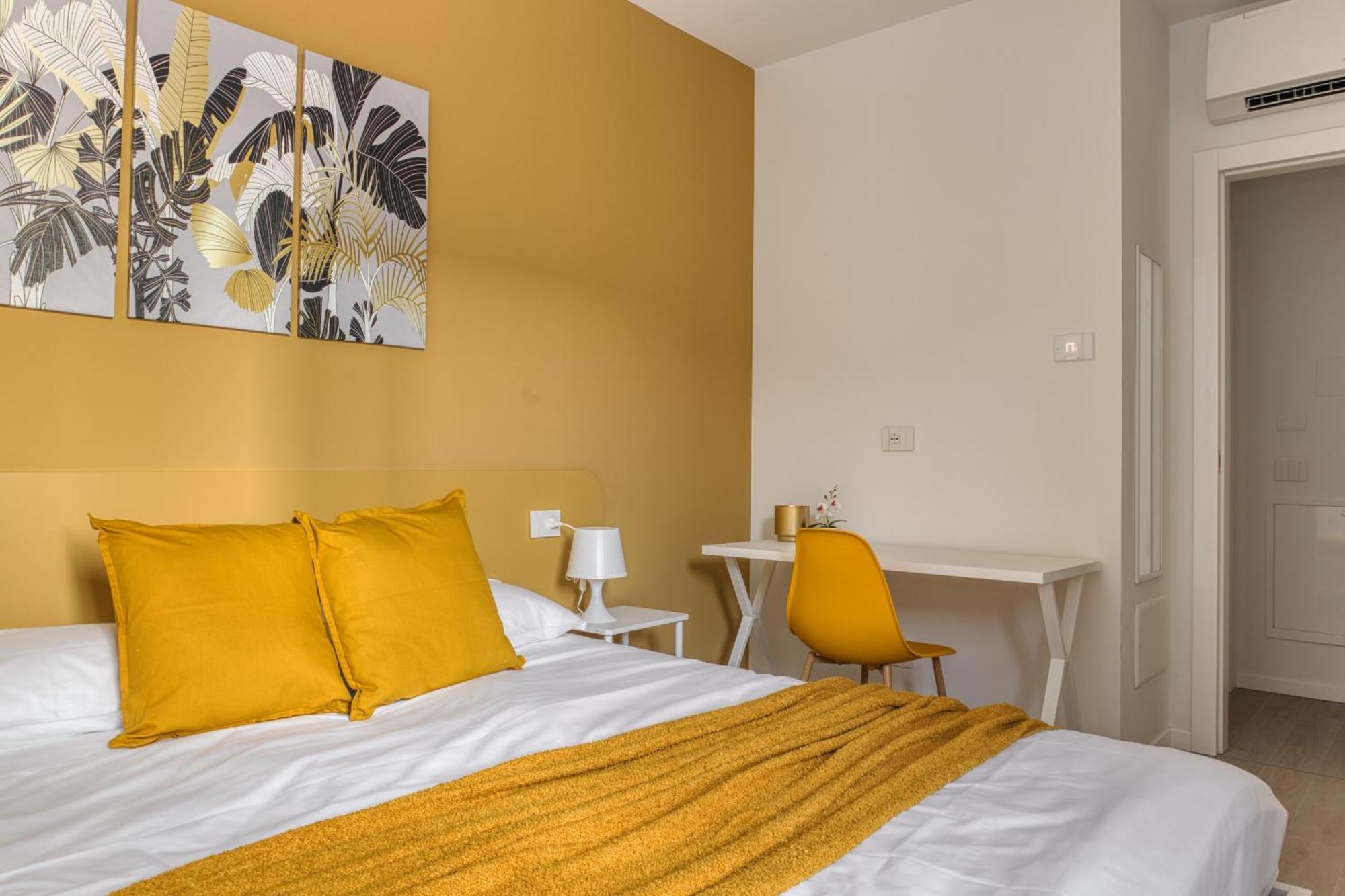 In Financial District 4 Pax Apartment Milan