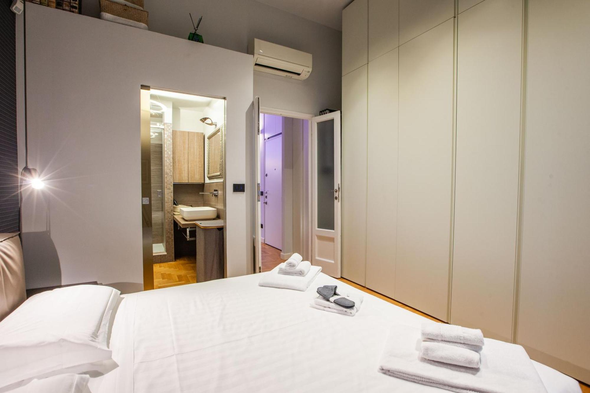 Boutique Con Cortile-design&fashion District Apartment *