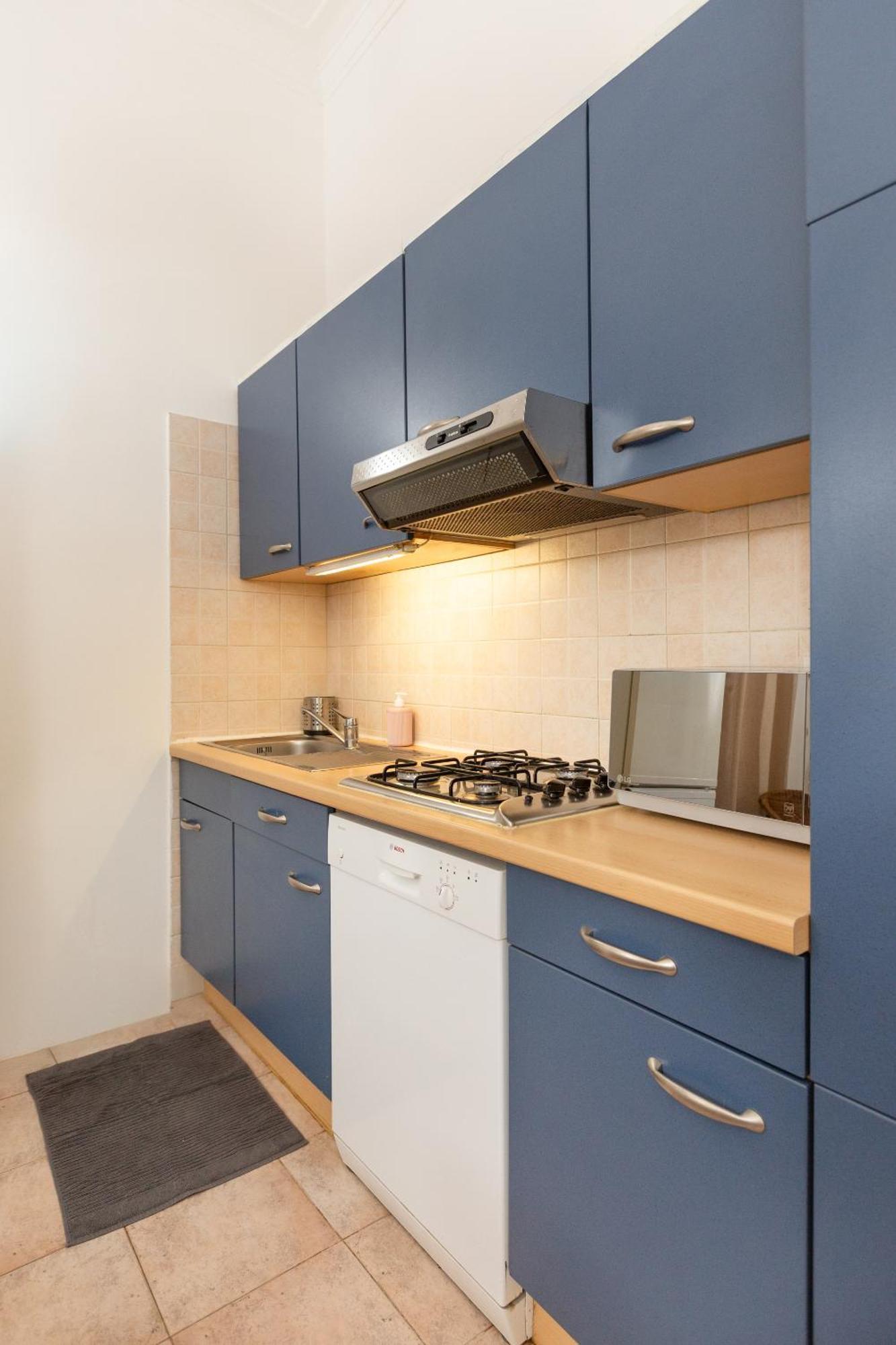 Free Parking - Retreat In Centrale Apartment