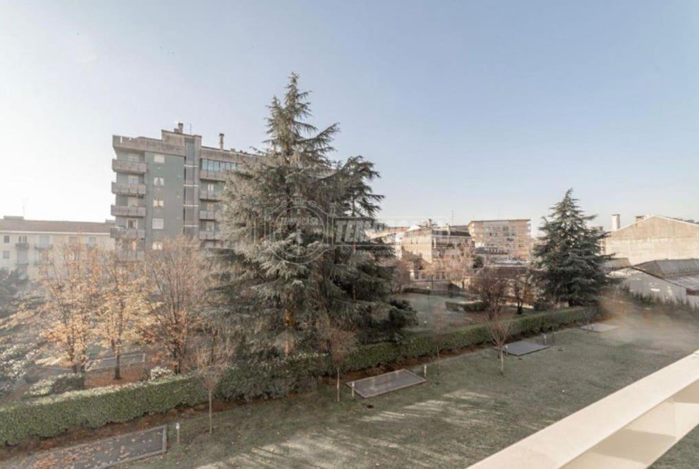 Bright And Lovely Close To The Centre Apartment Milan