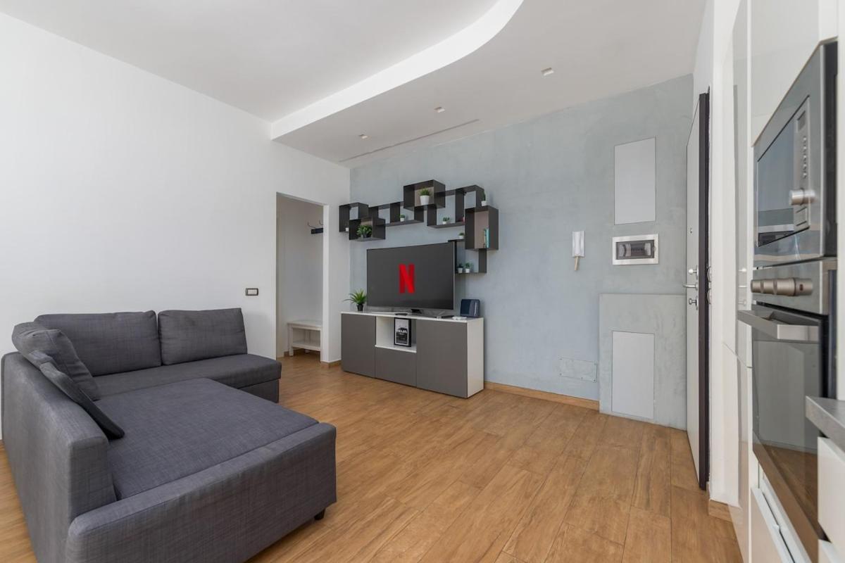Apartment Wonderful Near Center,wifi,comfort,parking Milan