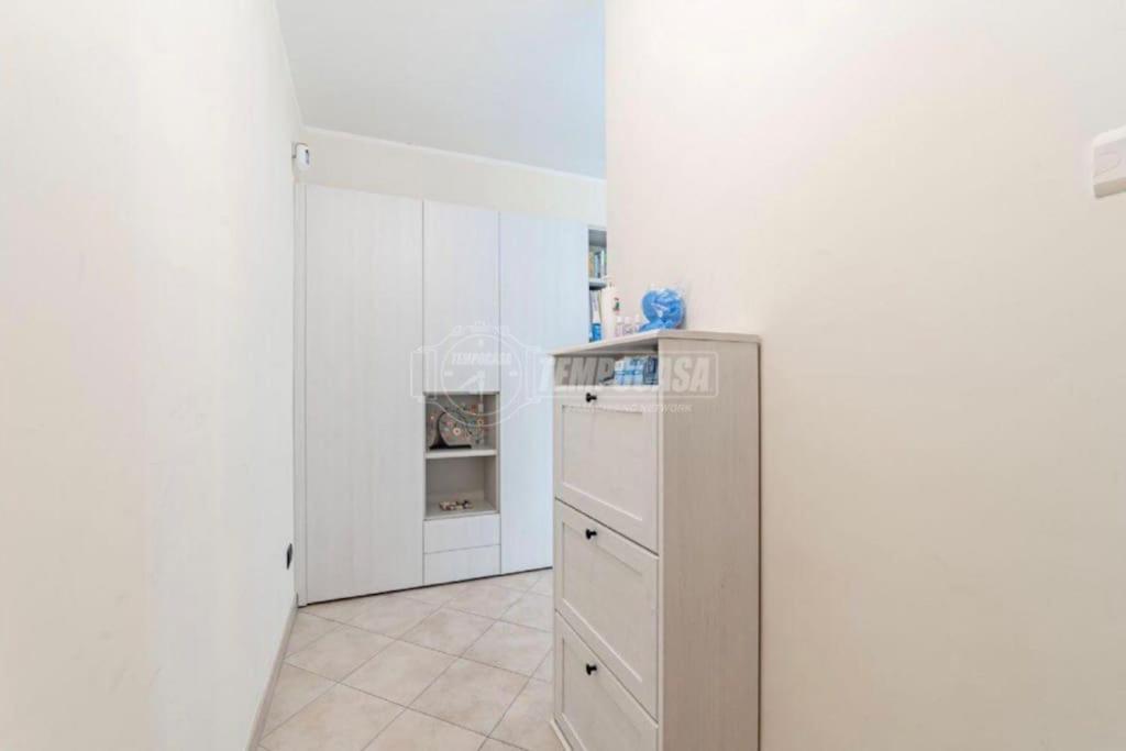 Bright And Lovely Close To The Centre Apartment *