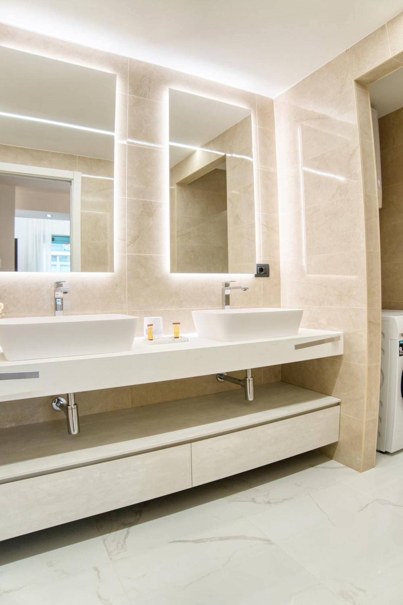 Duomo Lux - Elite In The Heart Of * Milan
