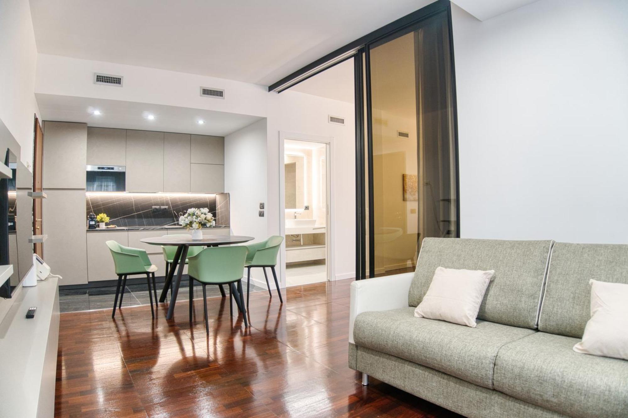 Duomo Lux - Elite In The Heart Of Milan