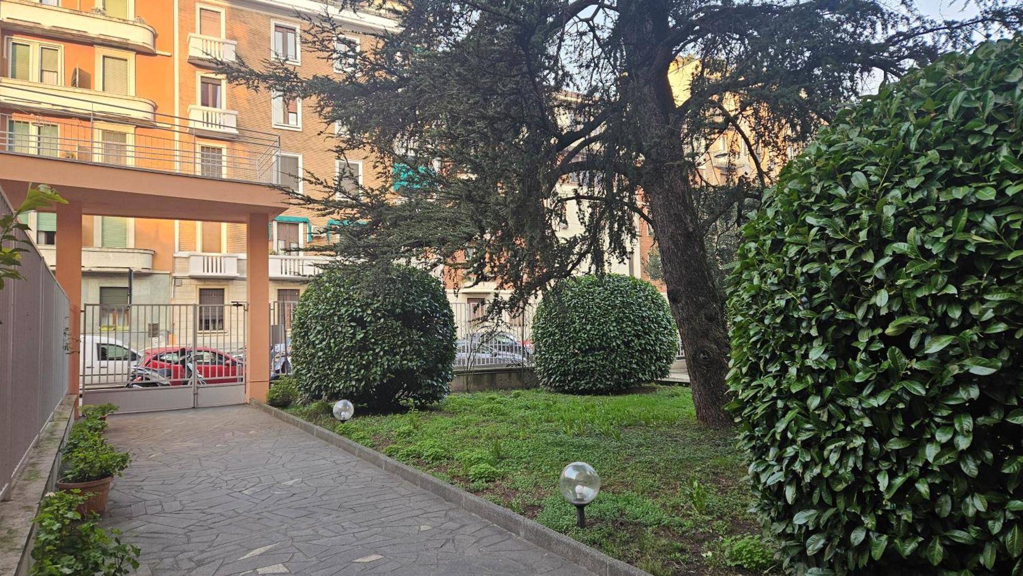Apartment Grazioso Monolocale In Via Calzecchi Milan