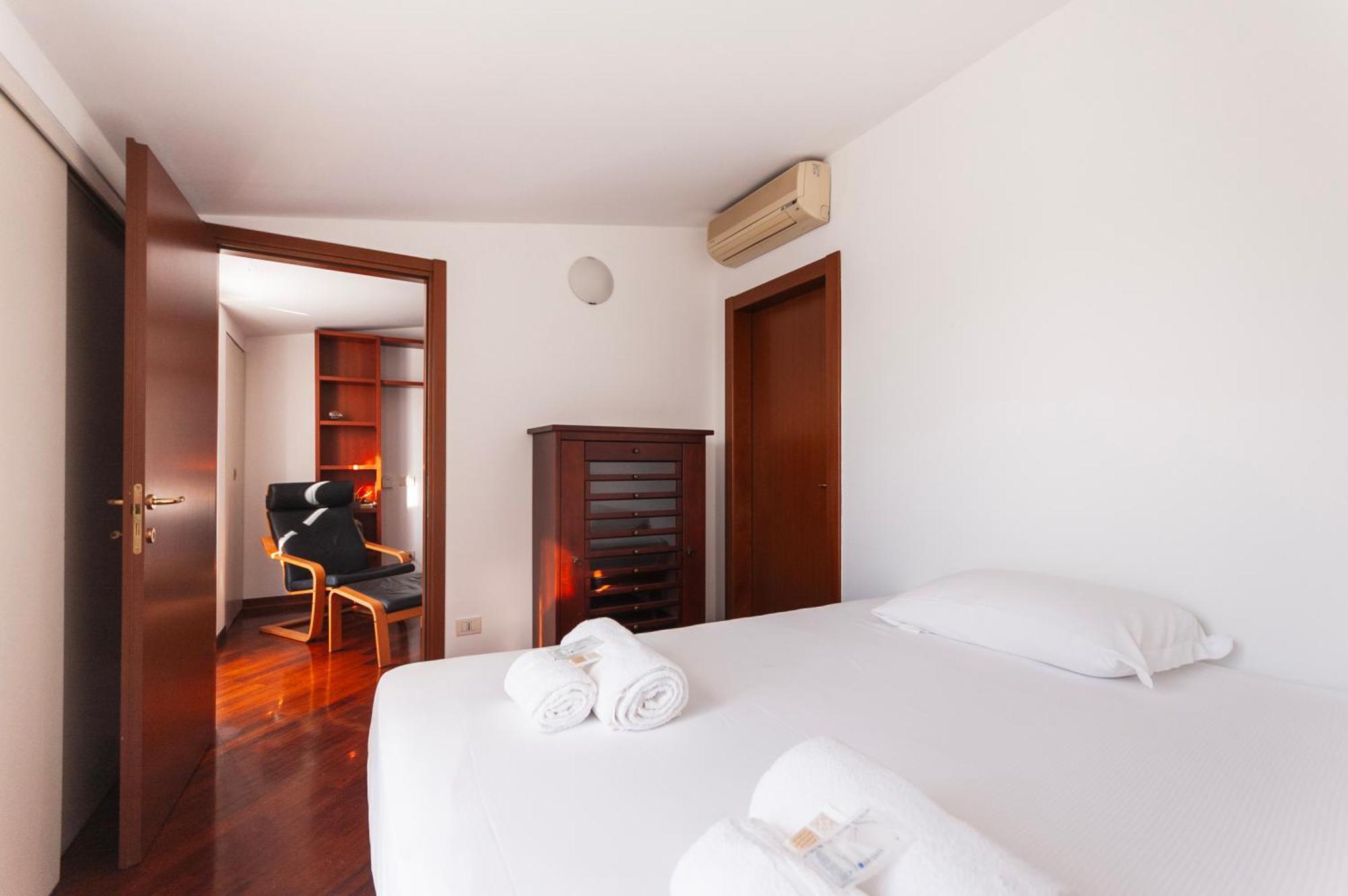 Apartment Youhosty - Loreto 1 Bedroom *