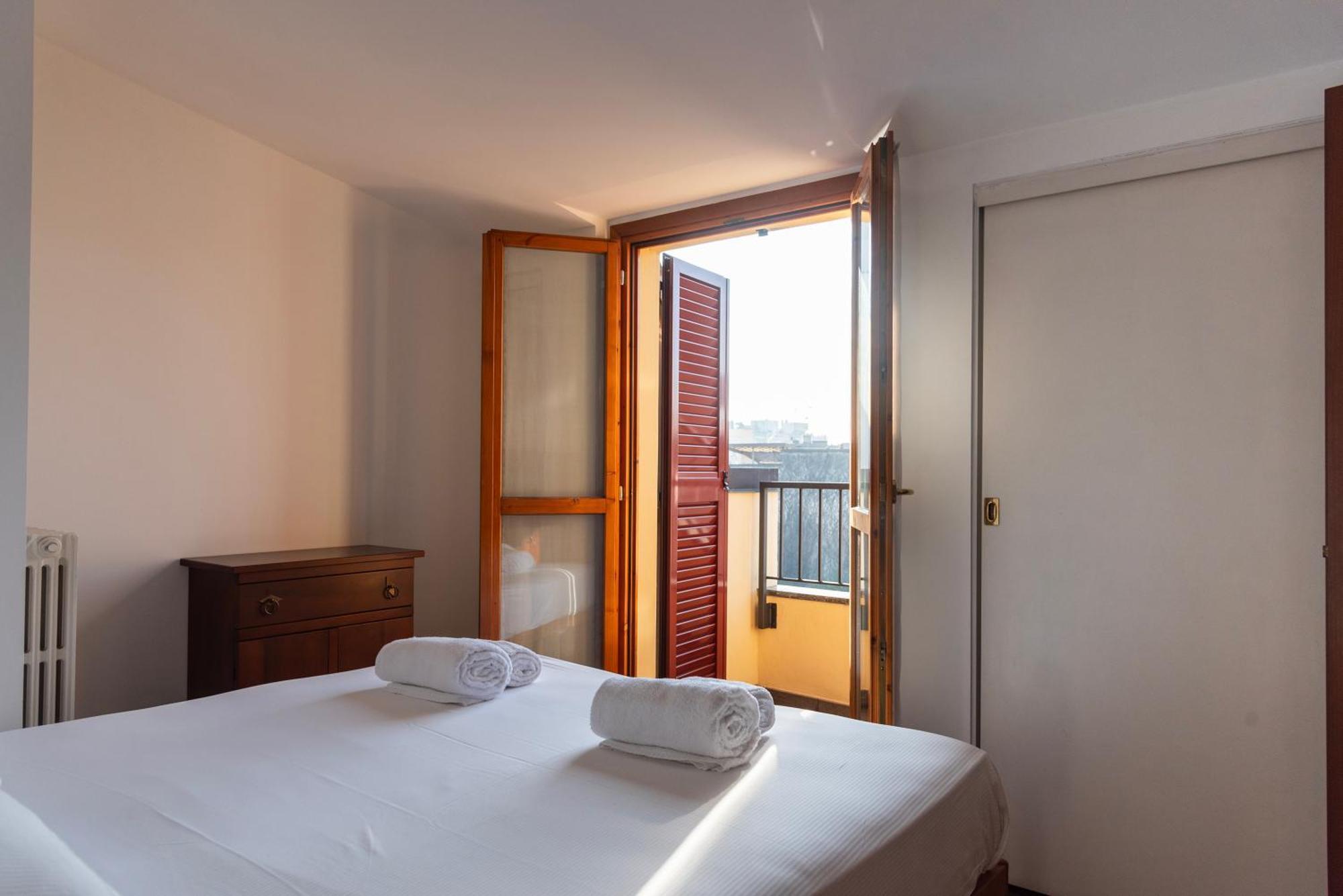 Youhosty - Loreto 1 Bedroom * Milan