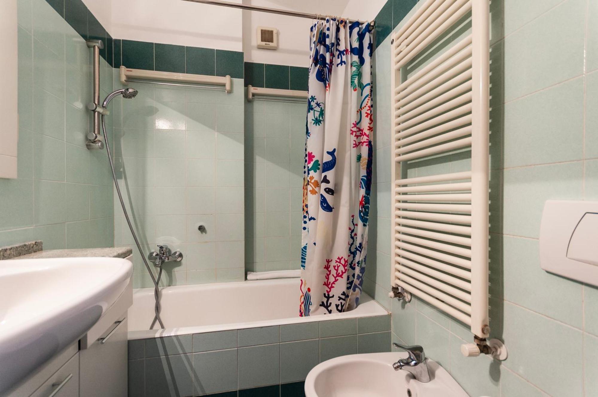 Youhosty - Loreto 1 Bedroom Apartment Milan