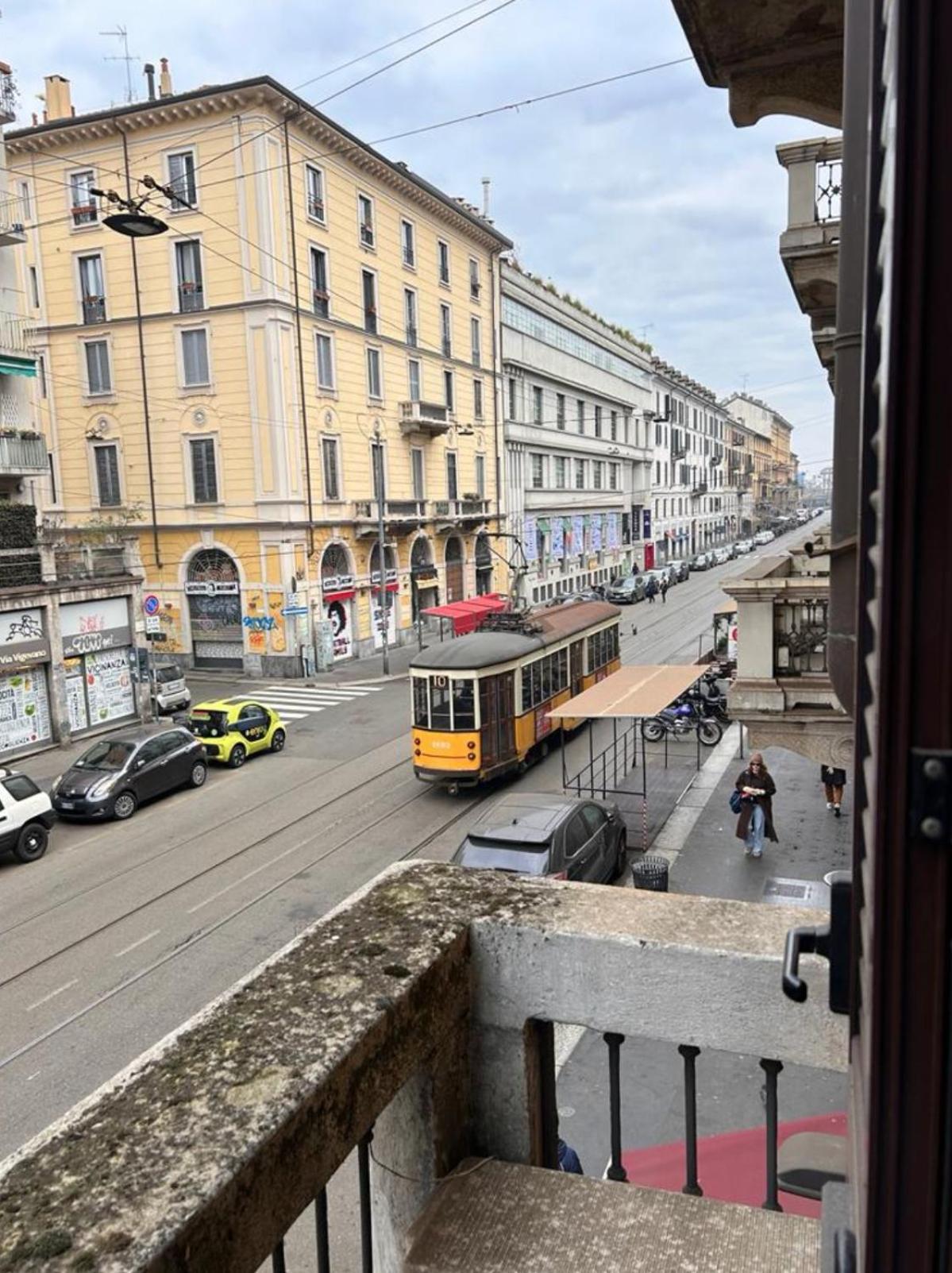 Apartment Nice Central In A Strategic Position Milan