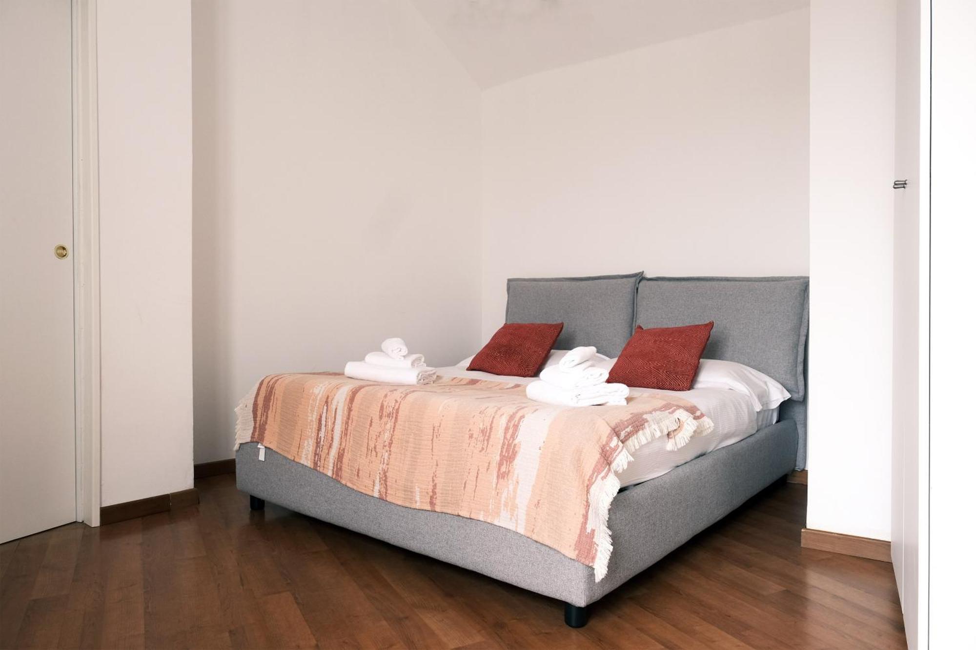 Comecasa 2 Bedrooms 5 Min Walk From Duomo Apartment Milan