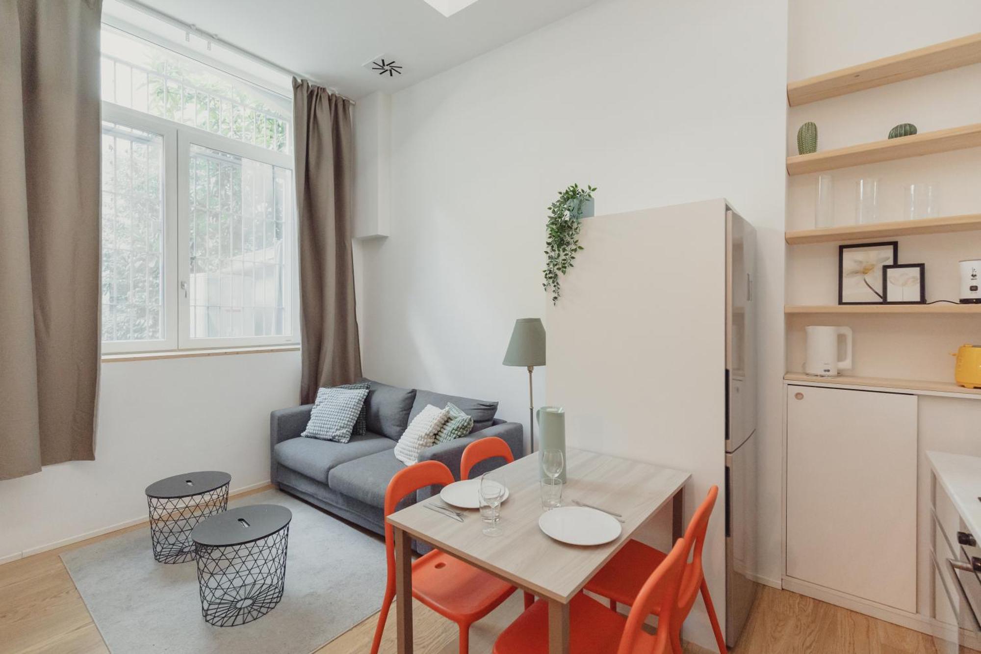Gohost - Lovely Loft In The Heart Of Apartment *