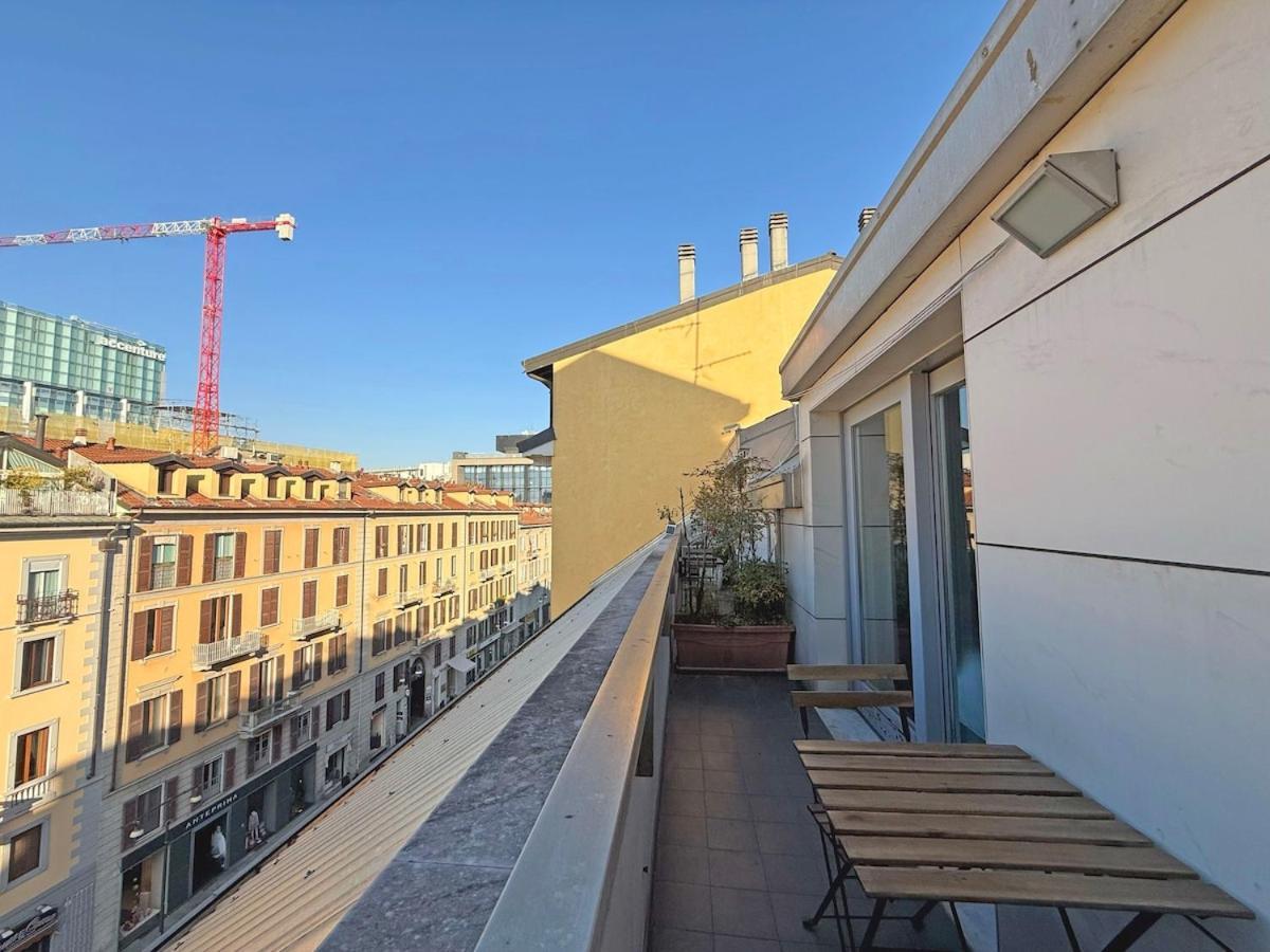 Apartment Rooftop Corso Con Terrazzo Privato Milan