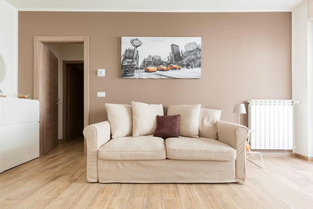 Apartment Lambrate Charming Vicino A Aeroporto Linate Metro4 E Ospedale San Raffaele Milan
