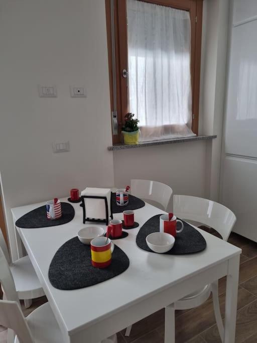 Apartment Lambrate Charming Vicino A Aeroporto Linate Metro4 E Ospedale San Raffaele