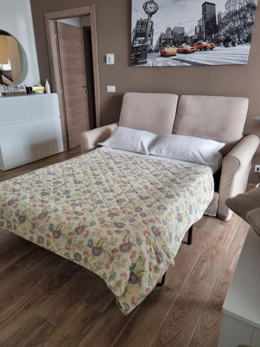 Apartment Lambrate Charming Vicino A Aeroporto Linate Metro4 E Ospedale San Raffaele *