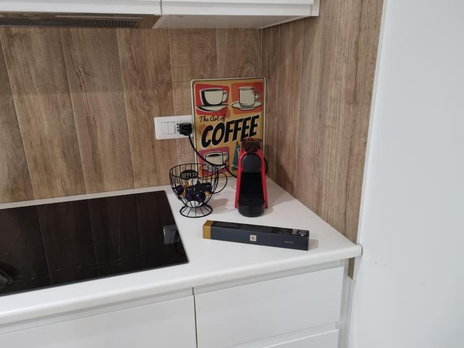 Apartment Lambrate Charming Vicino A Aeroporto Linate Metro4 E Ospedale San Raffaele *