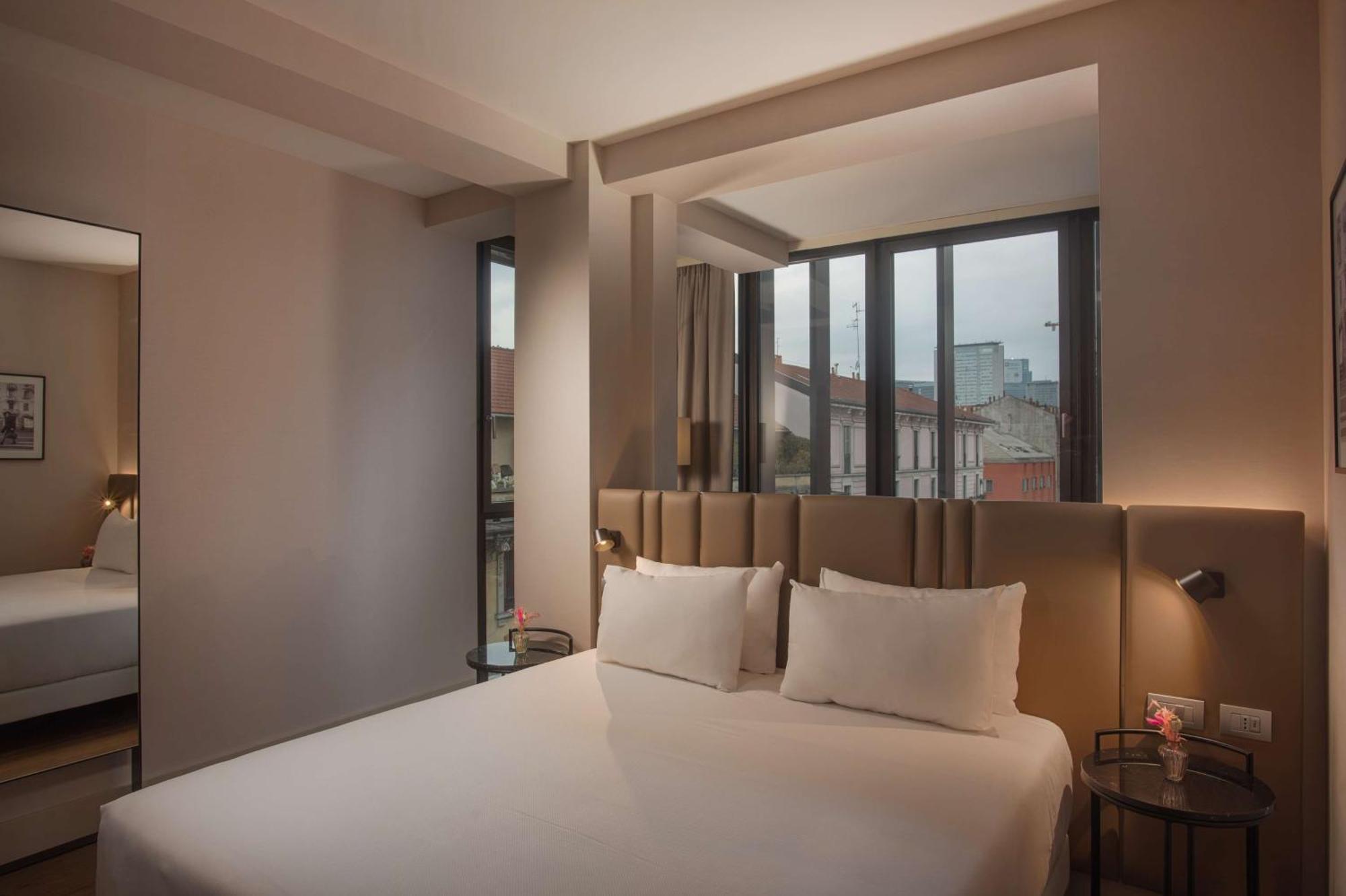 Hotel Nh Corso Buenos Aires 4*
