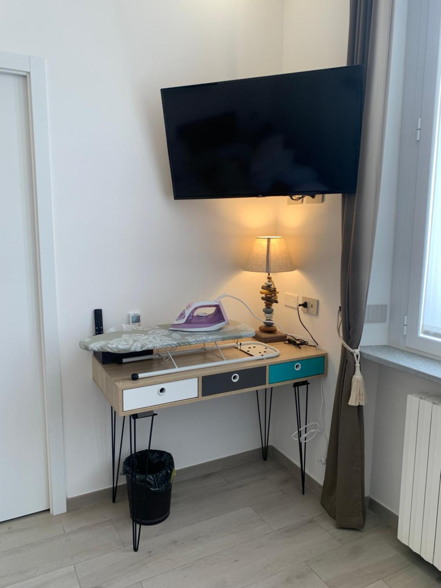 Apartment Ripa150 - Smart - Prada Bocconi Ieo Ied Forum Assago Navigli Duomo15min *