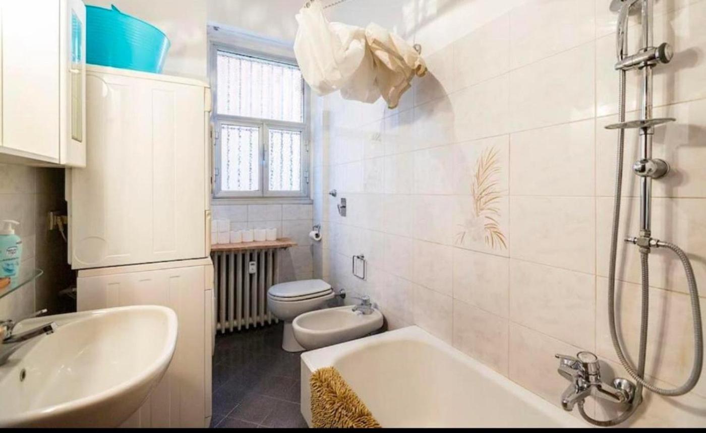 Entire Home/apt In Near Fairs And Navigli * Milão