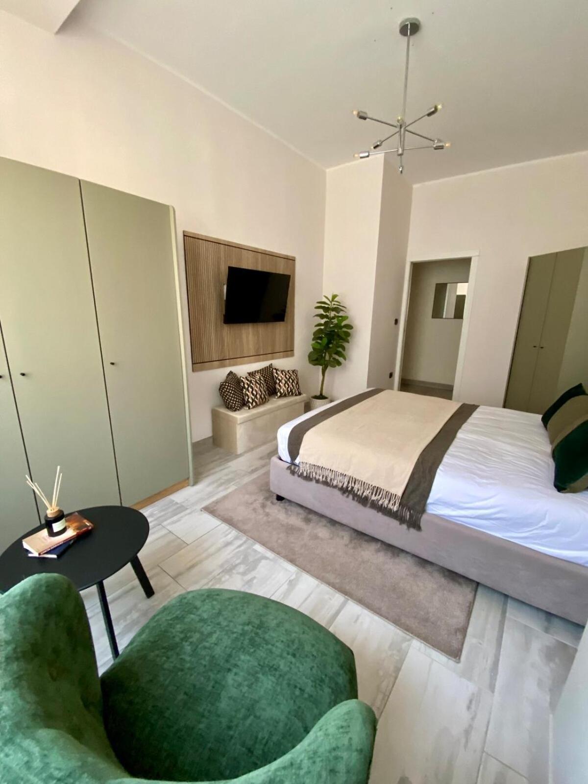 Apartment Stylish In Bocconi - Porta Romana Milan