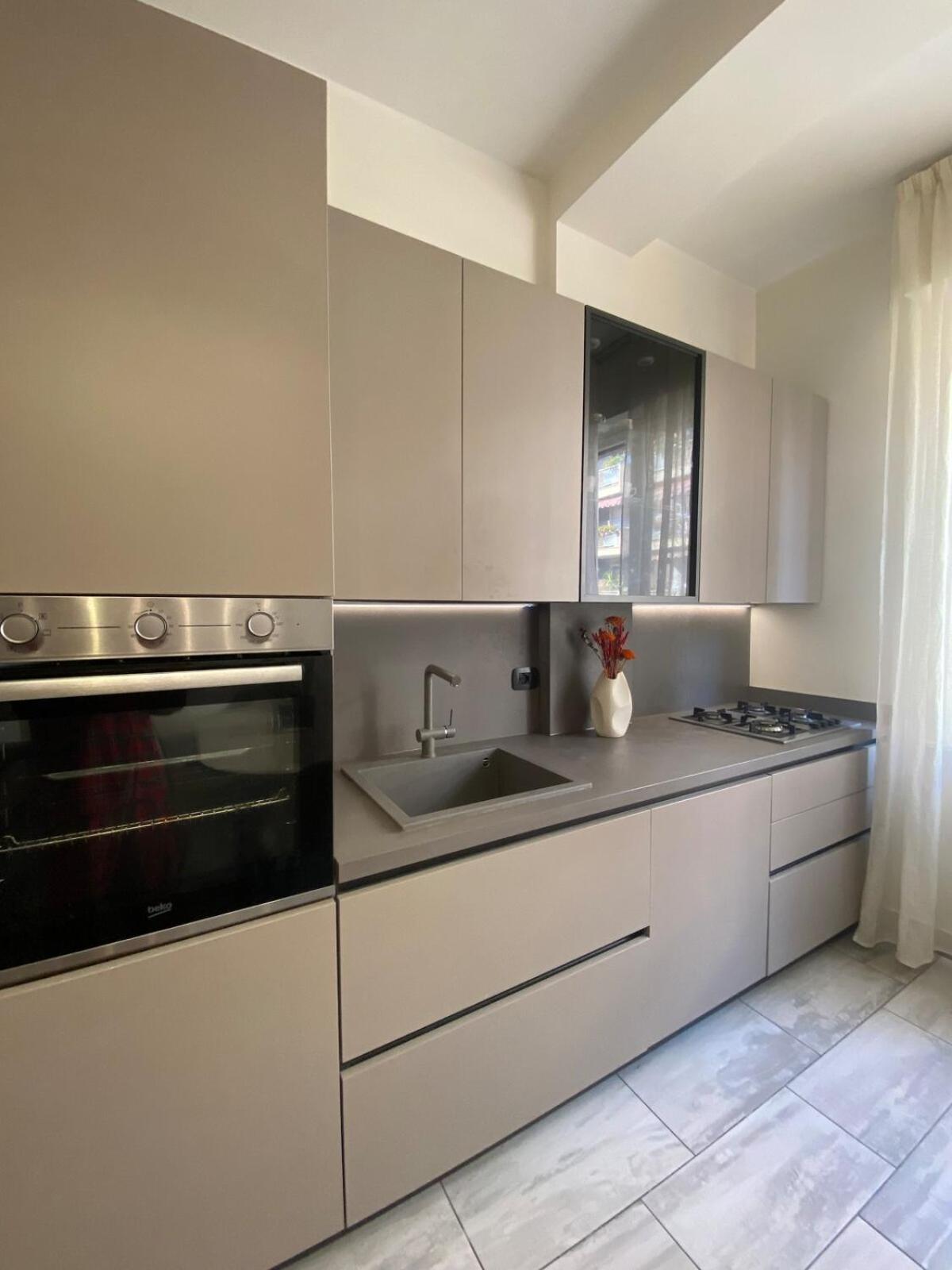 Stylish In Bocconi - Porta Romana Apartment