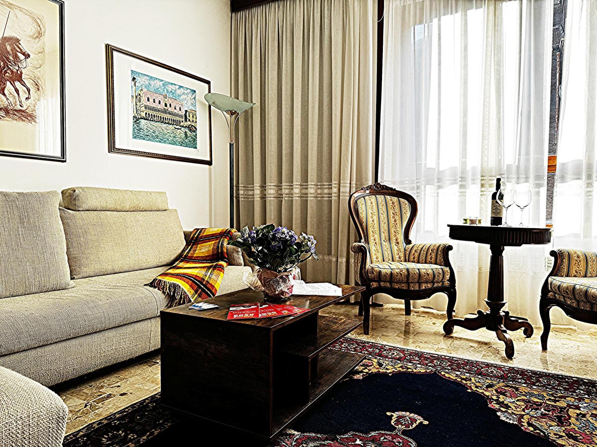 Apartamento Casa Kolbe 8 , Centro M4