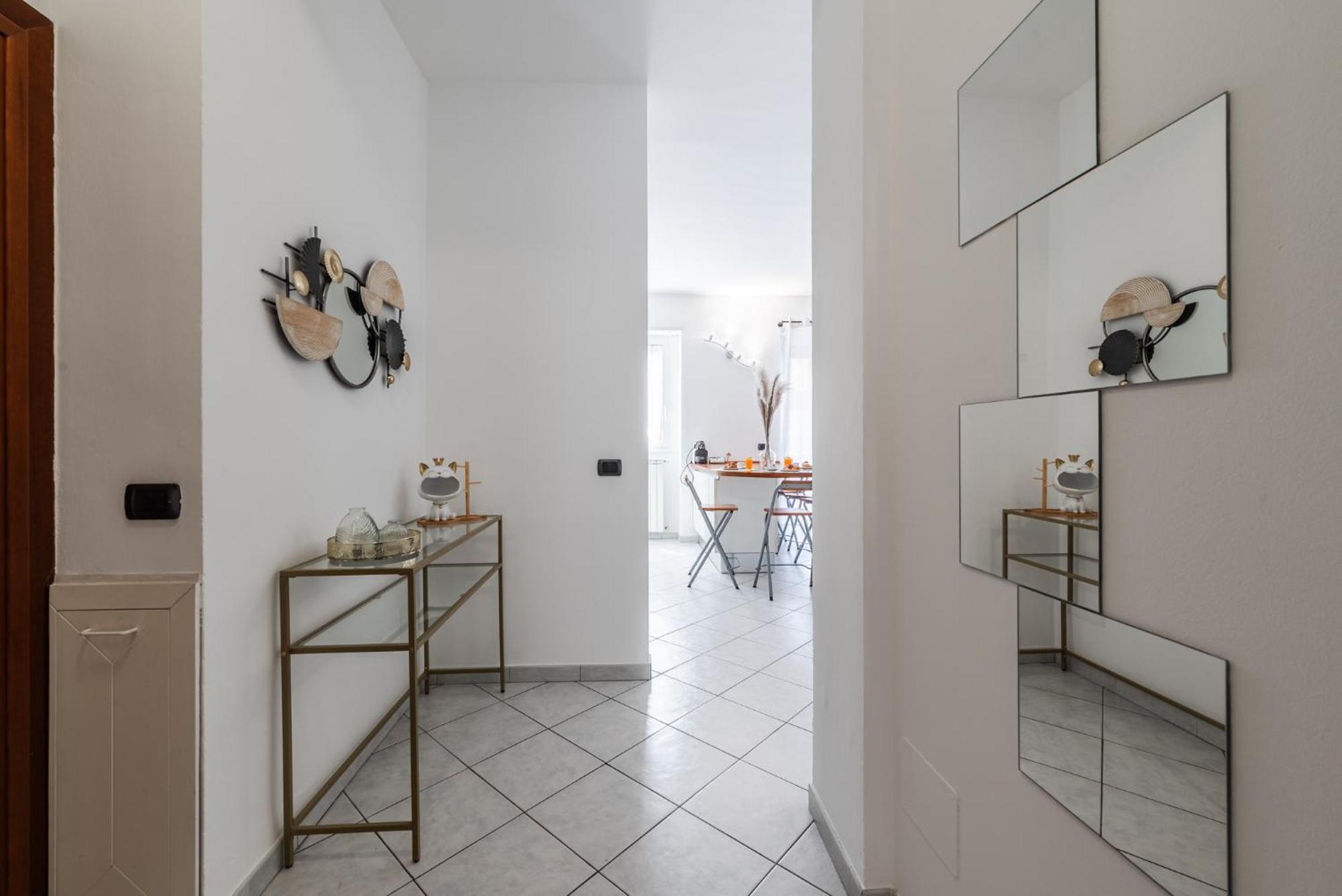 Nuovissima Dimora Con Terrazzino Apartment Milan