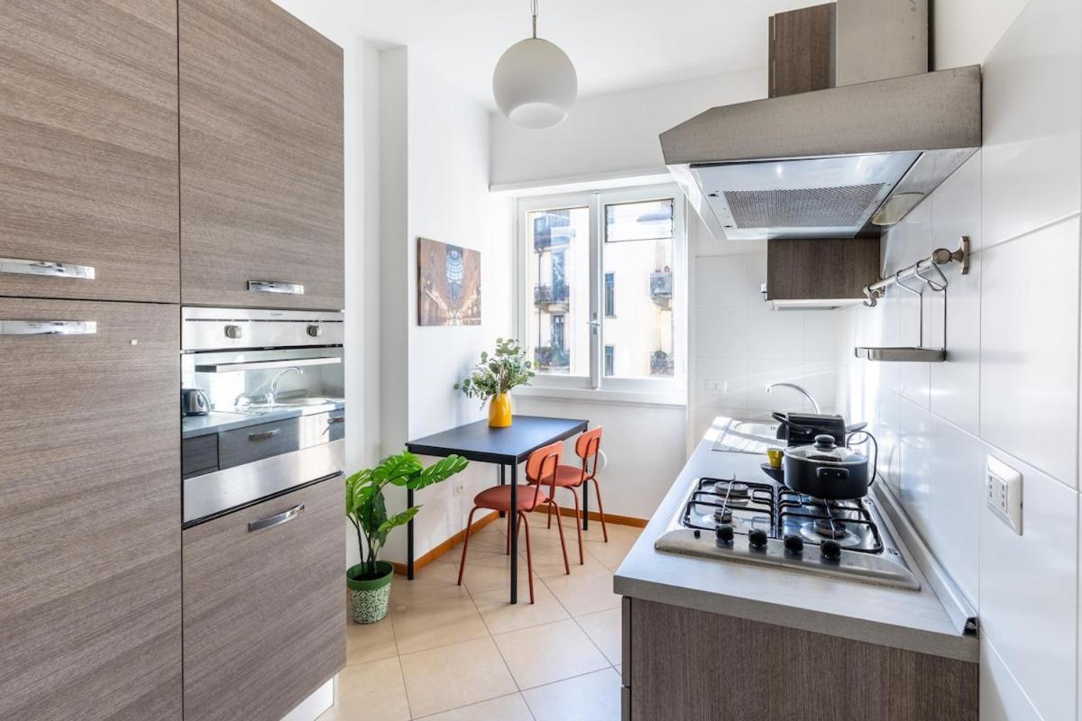 Duomo-navigli - Two Bedrooms & Terrace With Wi-fi Apartment