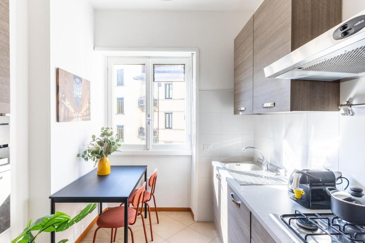 Duomo-navigli - Two Bedrooms & Terrace With Wi-fi Apartment