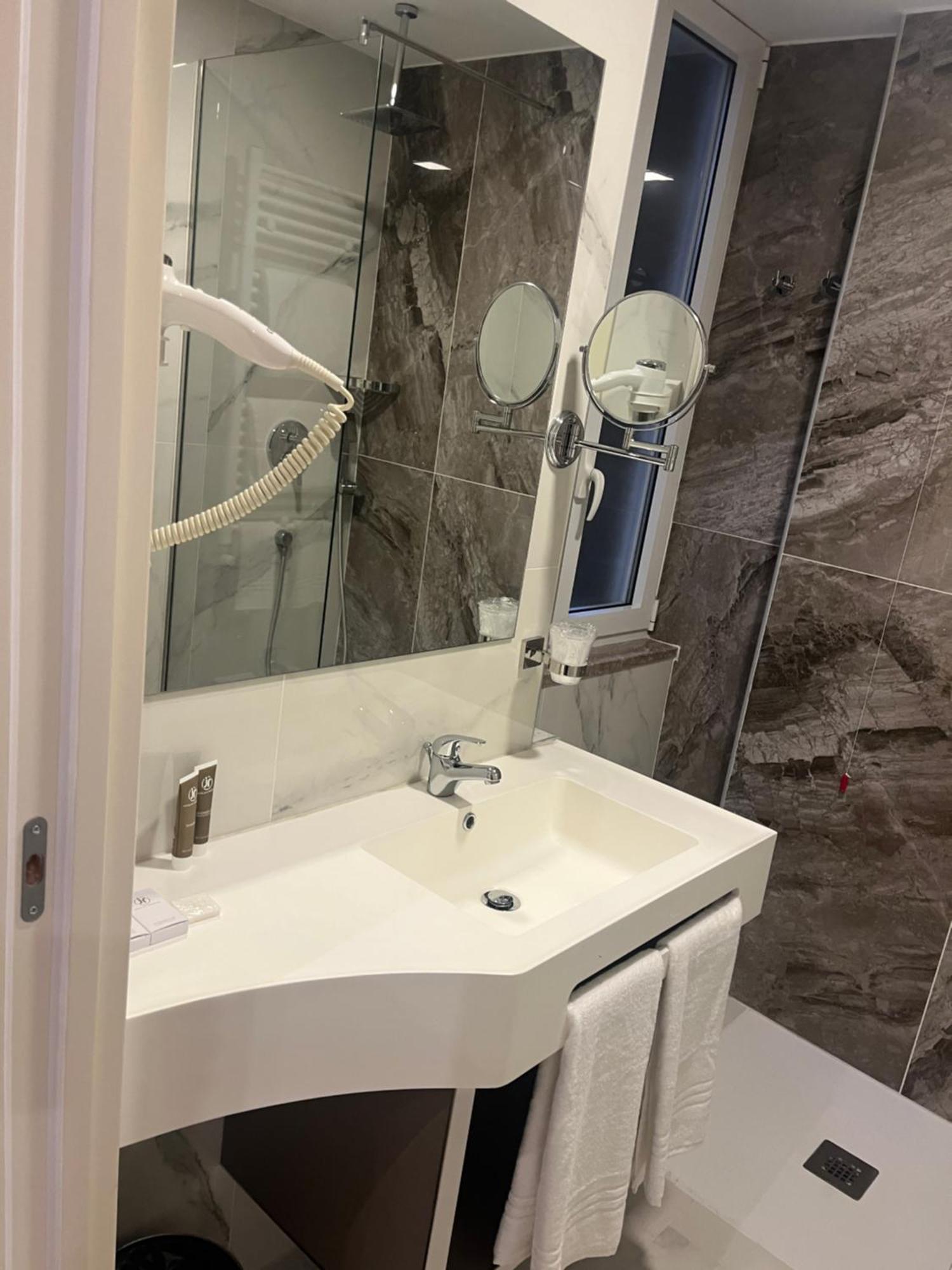 Jr Bocconi 4* Milan