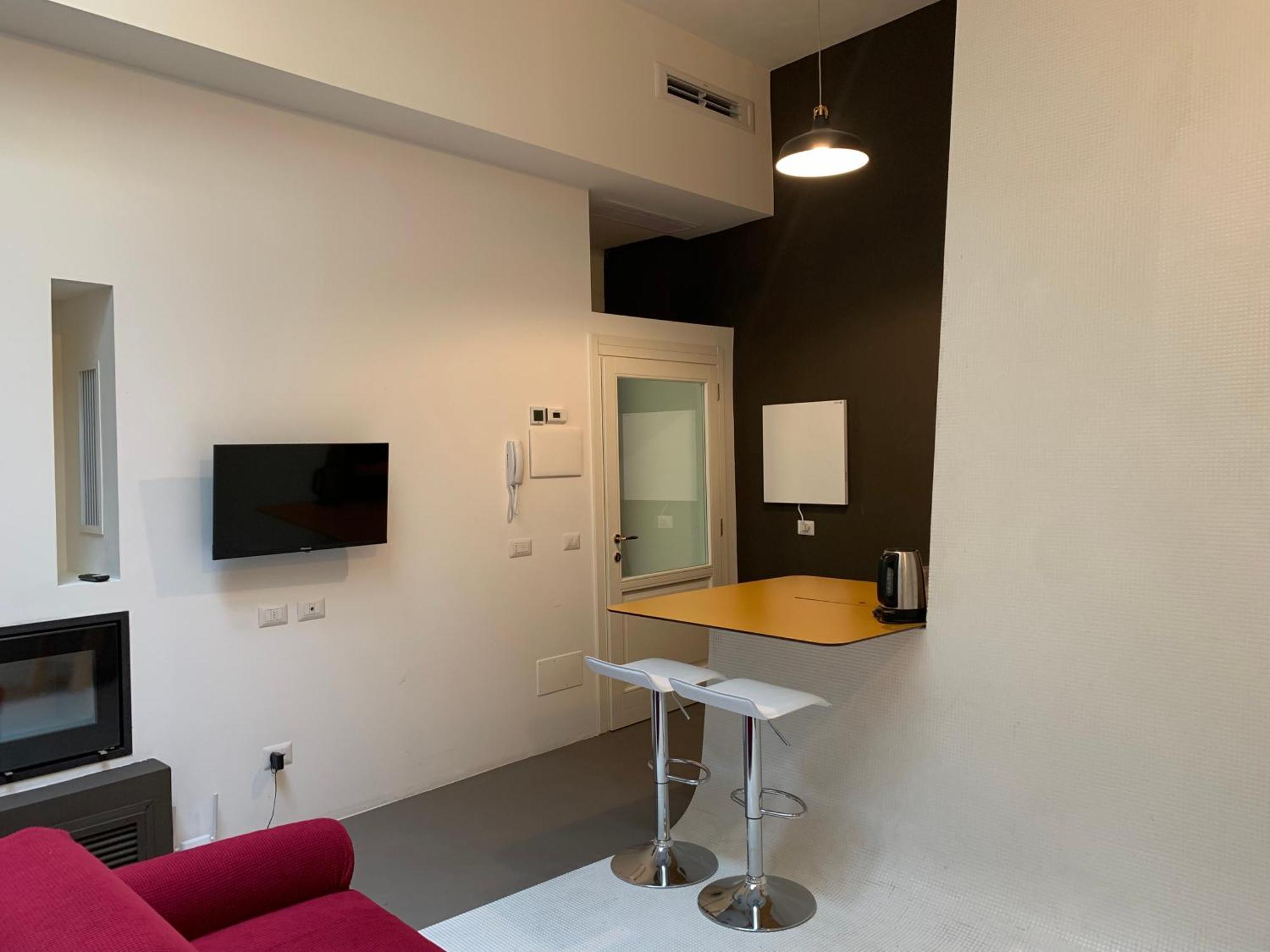Torricelli 10 Apartment *