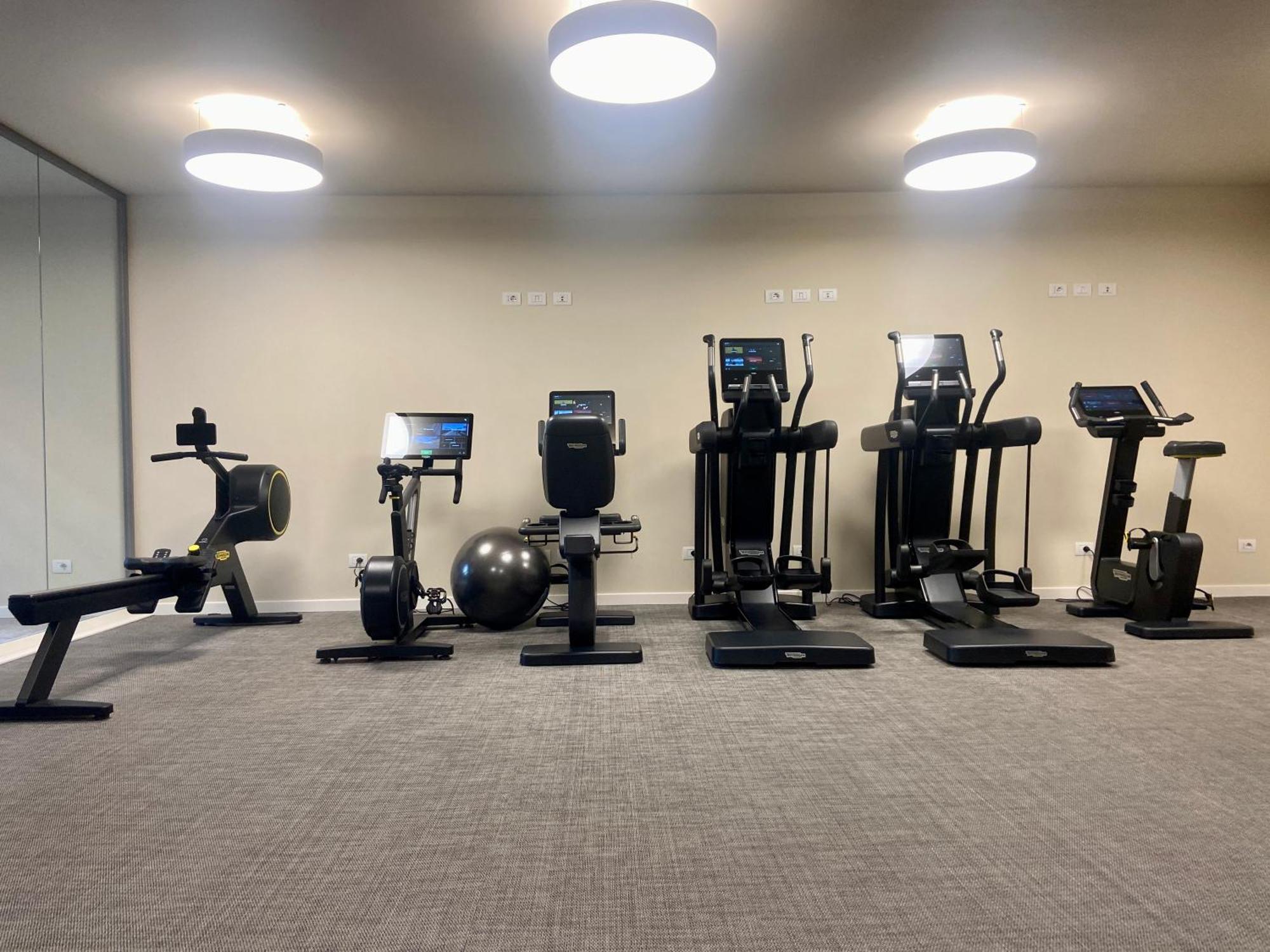 Modern With - Gym And Pool * Milan